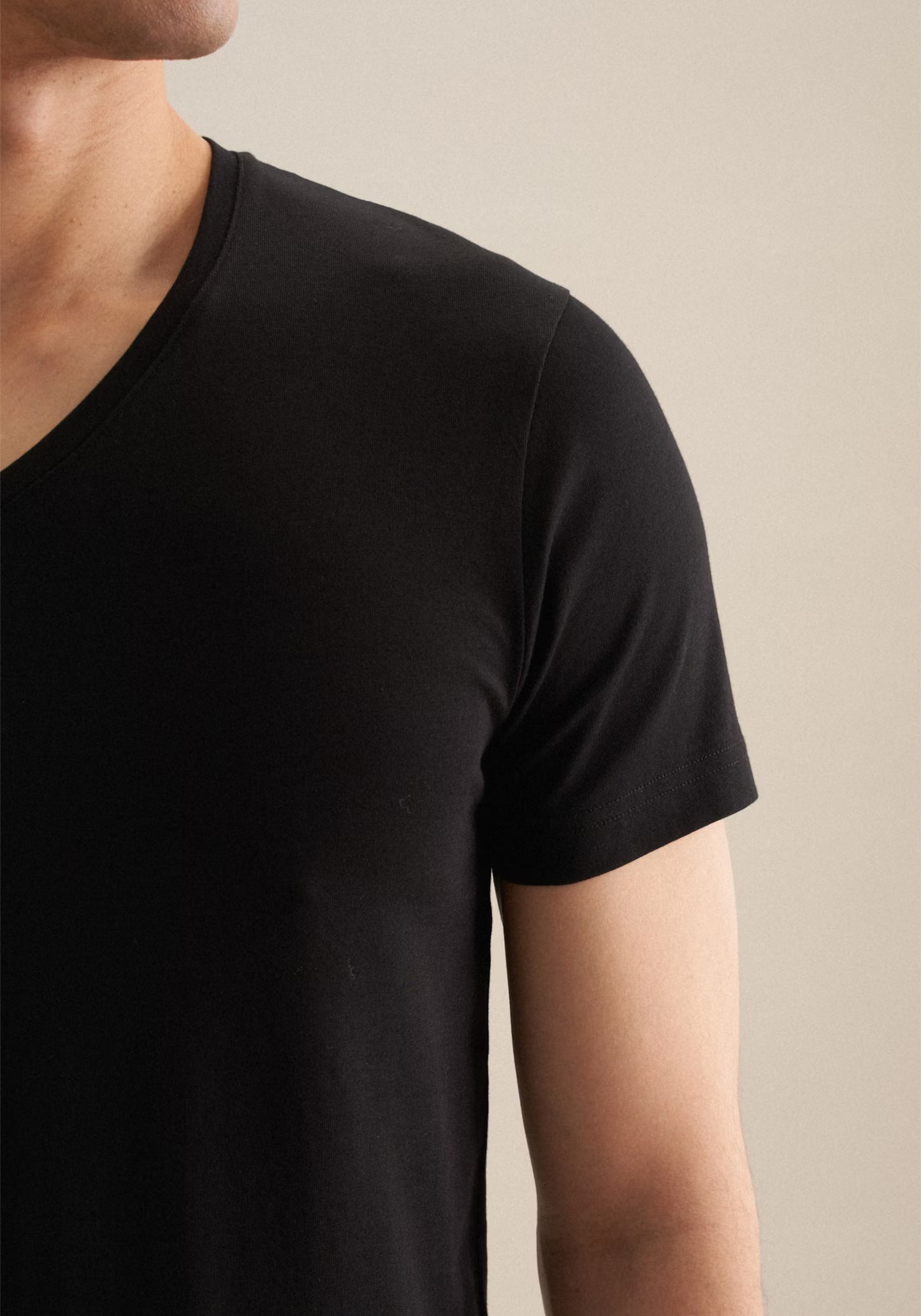 Seidensticker S/S V/Neck Cotton T-Shirt Black