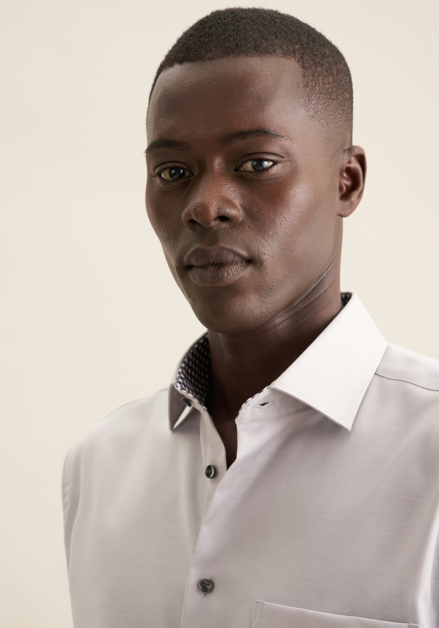 Seidensticker Grey Wrinkle-Free Cotton Twill Regular Fit Shirt — Classic Business Dress Shirt